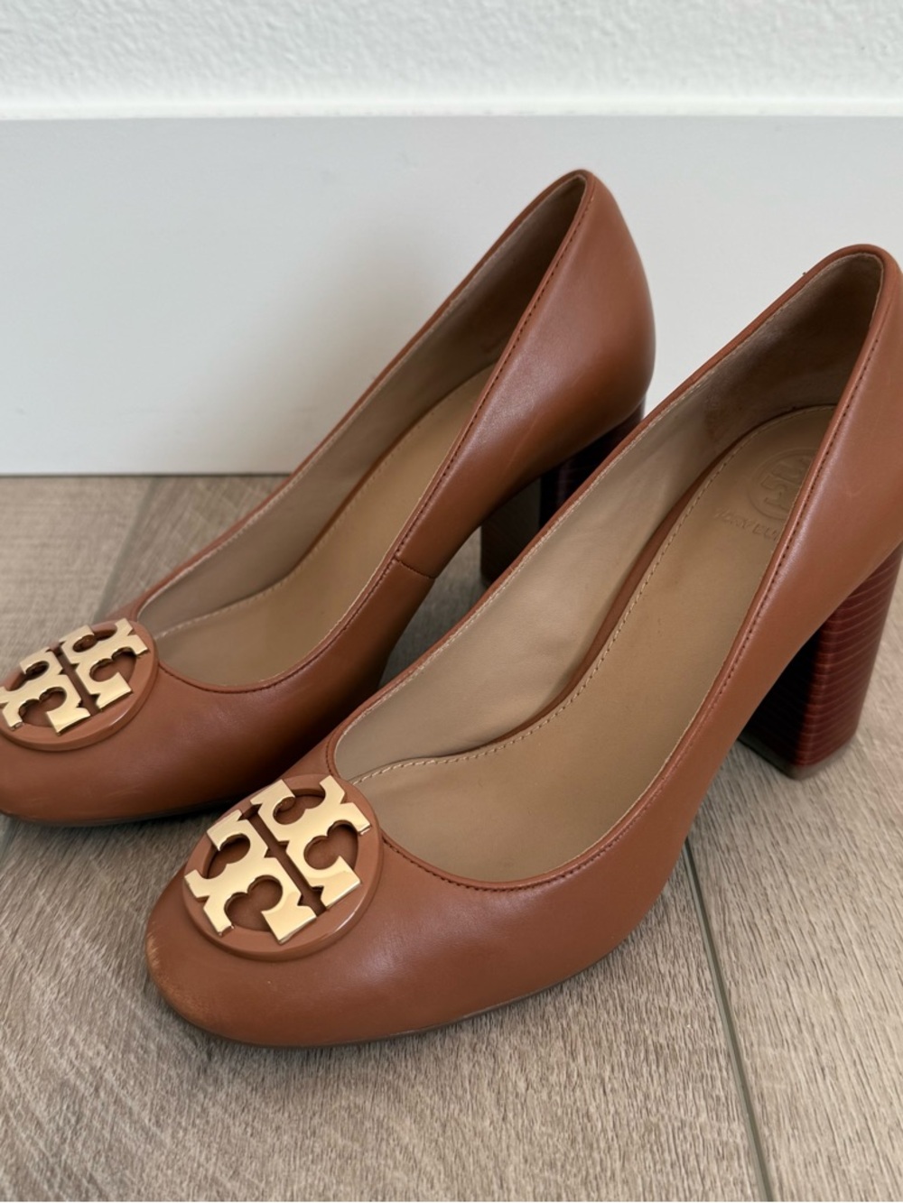 TORY BURCH Brown Leather Pump Heels